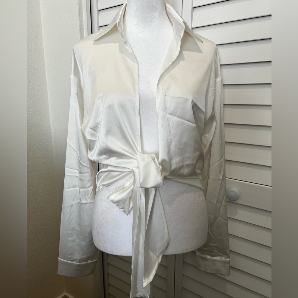 12th Tribe White/off-white Tie-Front Blouse